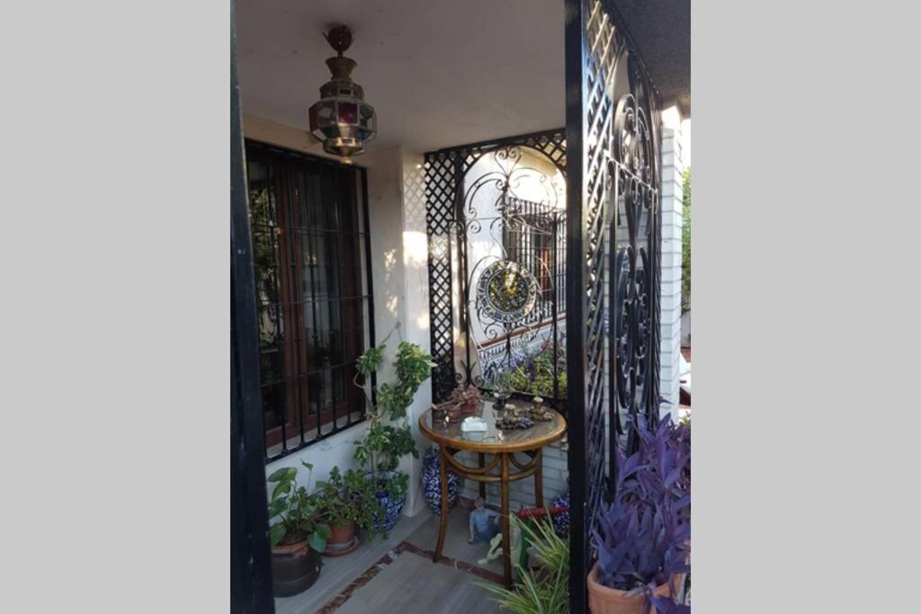 Casa En Granada Con Hermoso Jardin, Parking Calle Buitenkant foto